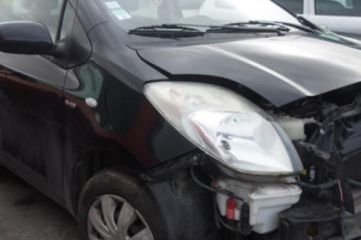 Serrure arriere gauche TOYOTA YARIS 2