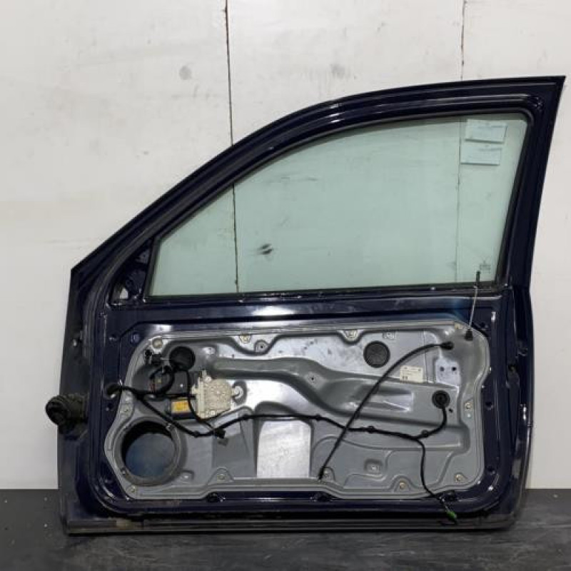 Porte avant droit VOLKSWAGEN GOLF 4 Photo n°2