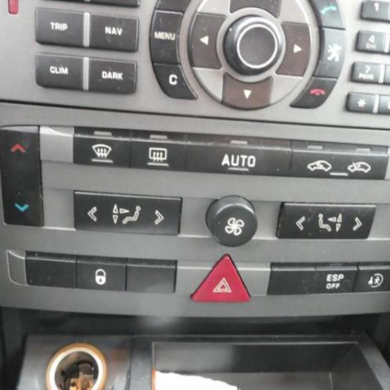 Air bag conducteur PEUGEOT 407 Photo n°7