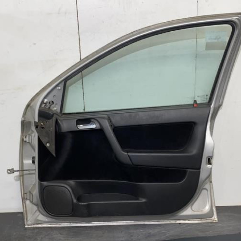 Porte avant droit OPEL ASTRA G Photo n°2