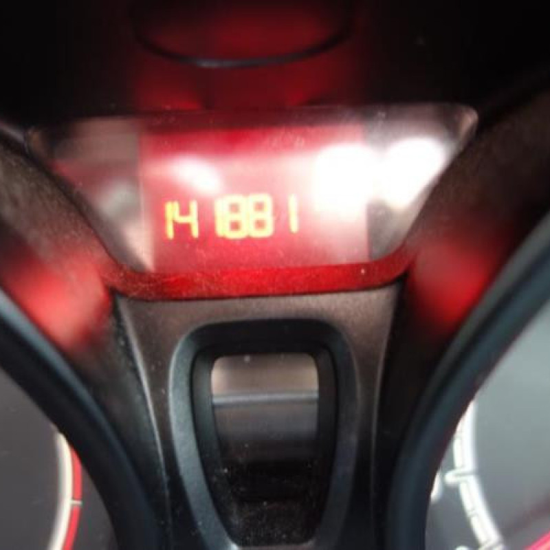 Verin de coffre FORD FIESTA 6 Photo n°7