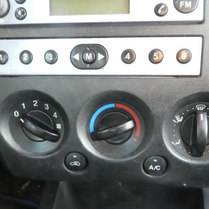 Porte avant droit FORD FIESTA 5 Photo n°8