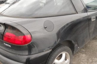 Malle/Hayon arriere OPEL TIGRA 1