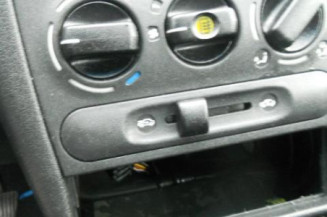 Malle/Hayon arriere OPEL TIGRA 1
