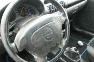 Interrupteur de leve vitre avant droit OPEL TIGRA 1
