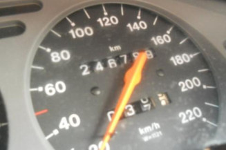 Interrupteur de leve vitre avant droit OPEL TIGRA 1