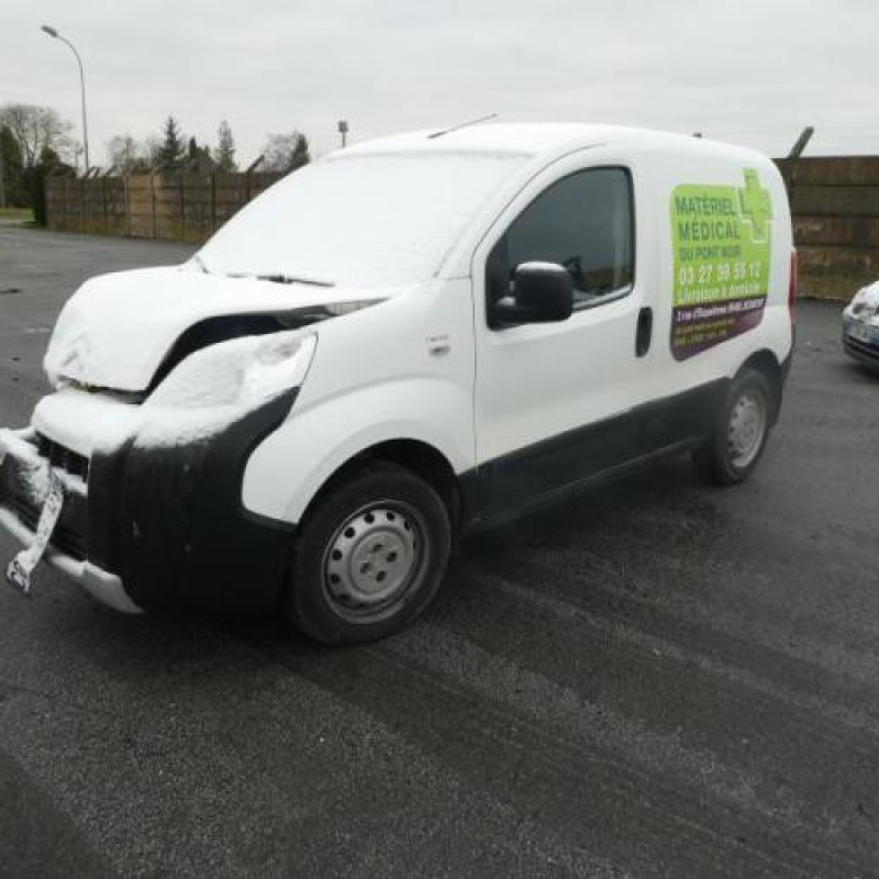 Feu arriere stop central CITROEN NEMO Photo n°3