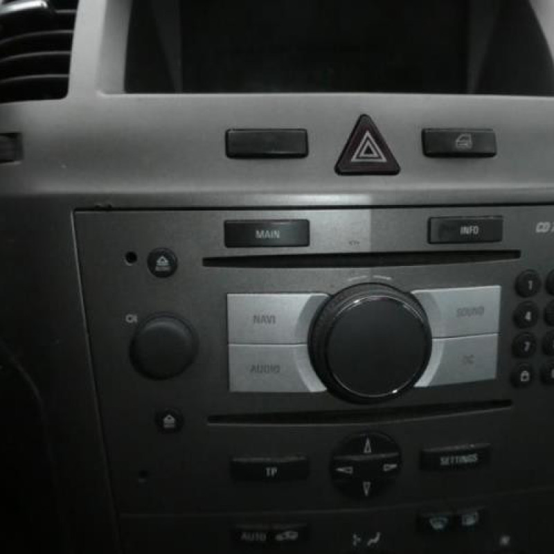Porte avant droit OPEL ZAFIRA B Photo n°9