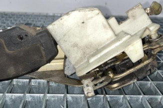 Serrure avant gauche OPEL CALIBRA