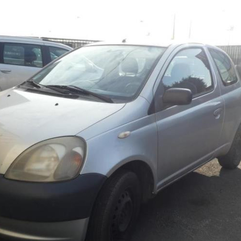 Feu arriere principal droit (feux) TOYOTA YARIS 1 Photo n°3