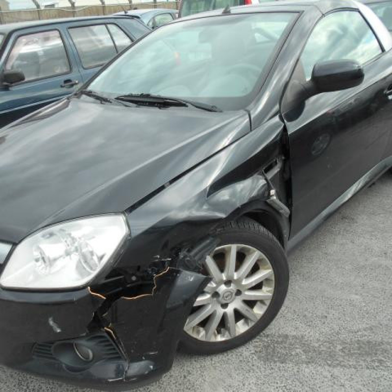 Malle/Hayon arriere OPEL TIGRA 2 Photo n°4