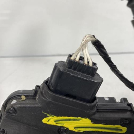 Serrure arriere droit RENAULT CAPTUR 1