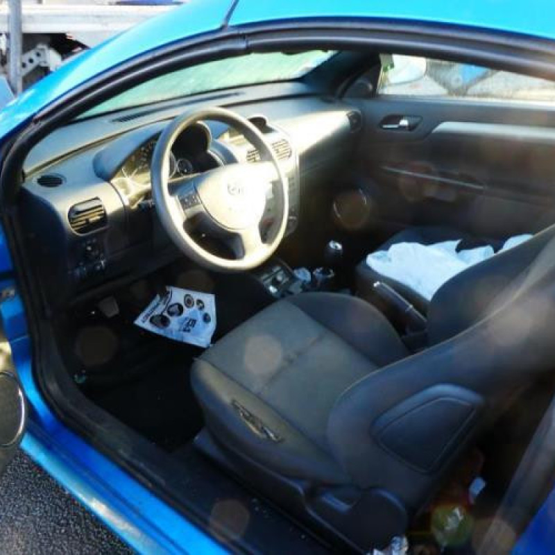 Malle/Hayon arriere OPEL TIGRA 2 Photo n°7