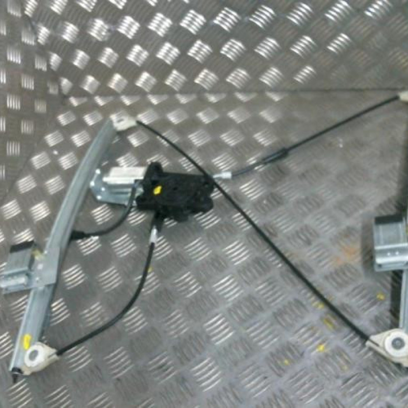Leve vitre electrique avant gauche VOLKSWAGEN GOLF 3 Photo n°1