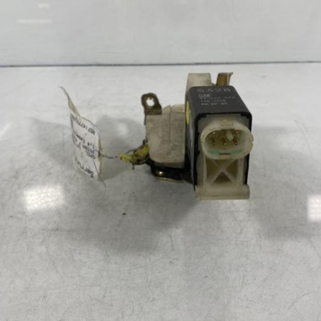 Serrure avant droit OPEL ASTRA F