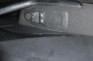 Etrier avant droit (freinage) PEUGEOT 208 1