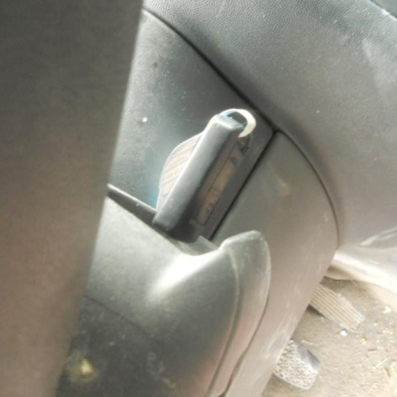 Bras essuie glace arriere OPEL COMBO C Photo n°12