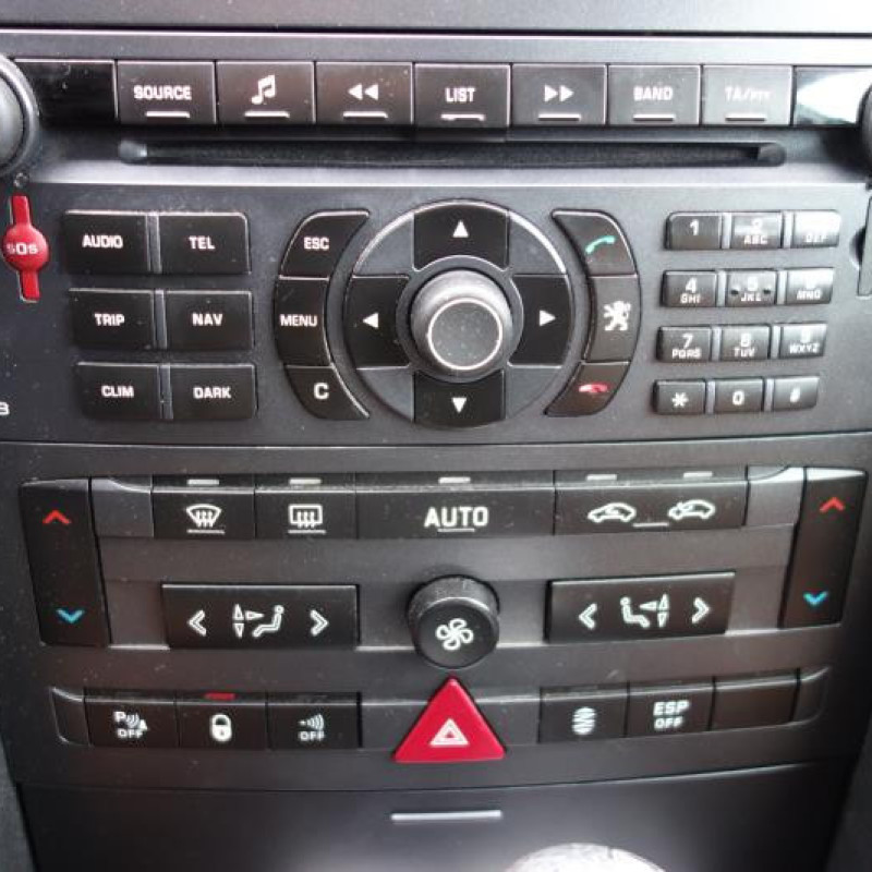 Compresseur clim PEUGEOT 407 Photo n°10