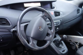 Pretensionneur de ceinture avant gauche RENAULT SCENIC 3