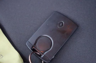 Pretensionneur de ceinture avant gauche RENAULT SCENIC 3