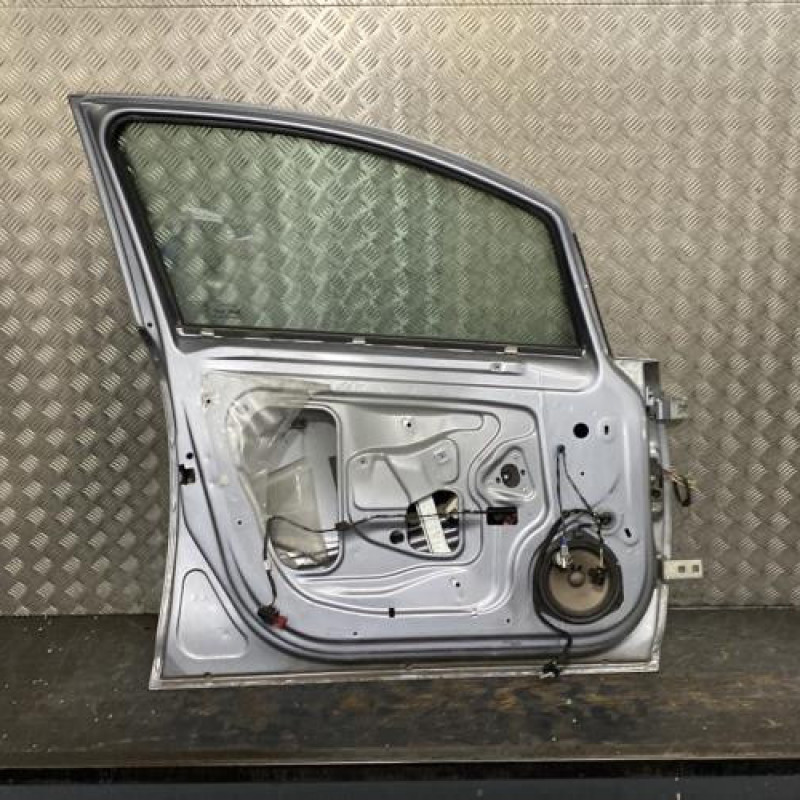 Porte avant gauche OPEL CORSA D Photo n°4