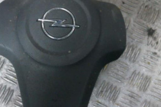Air bag conducteur OPEL CORSA D Photo n°1