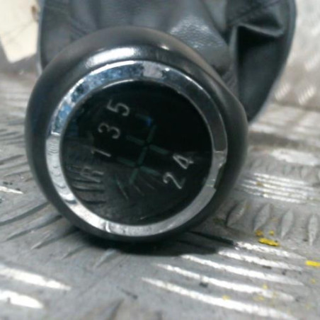 Pommeau de vitesses OPEL CORSA D