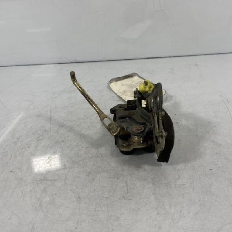 Serrure arriere droit HYUNDAI GALLOPER Photo n°2