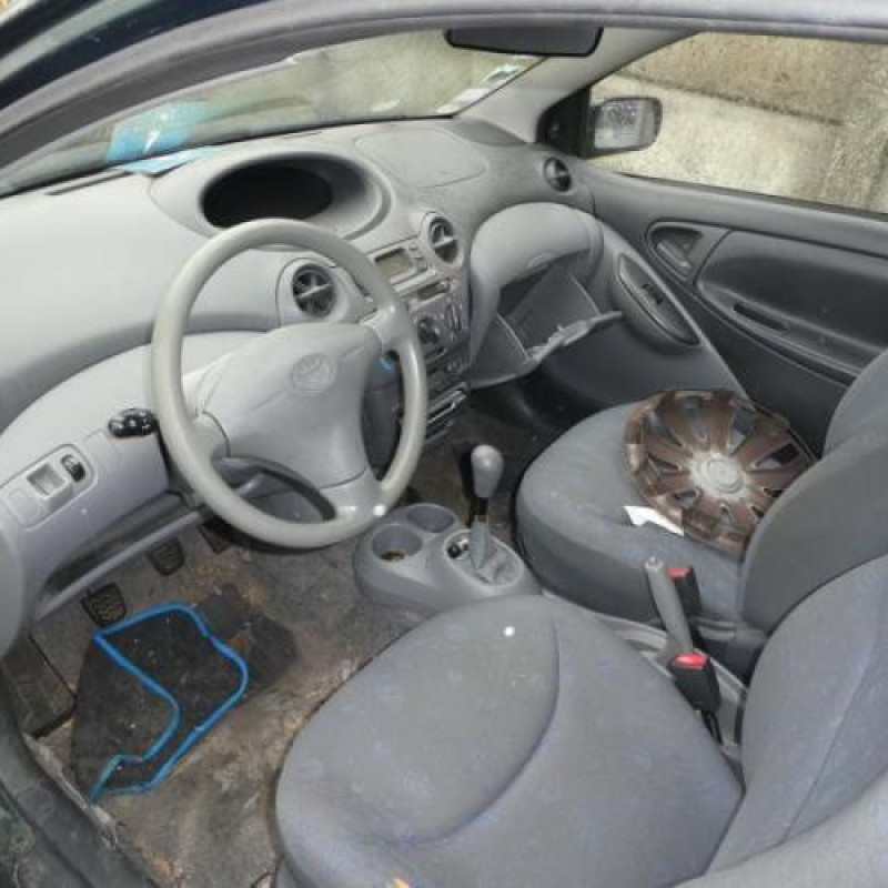 Malle/Hayon arriere TOYOTA YARIS 1 Photo n°7