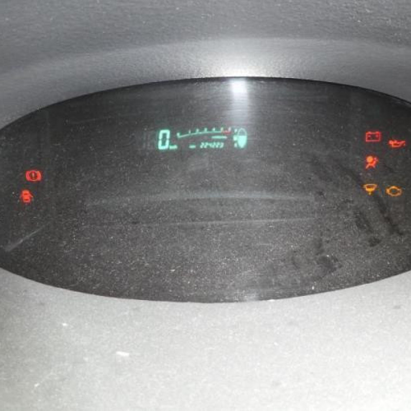 Malle/Hayon arriere TOYOTA YARIS 1 Photo n°8