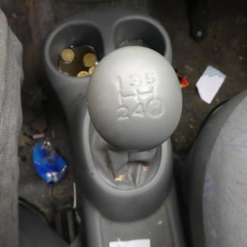 Malle/Hayon arriere TOYOTA YARIS 1 Photo n°10