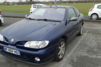 Malle/Hayon arriere RENAULT MEGANE 1