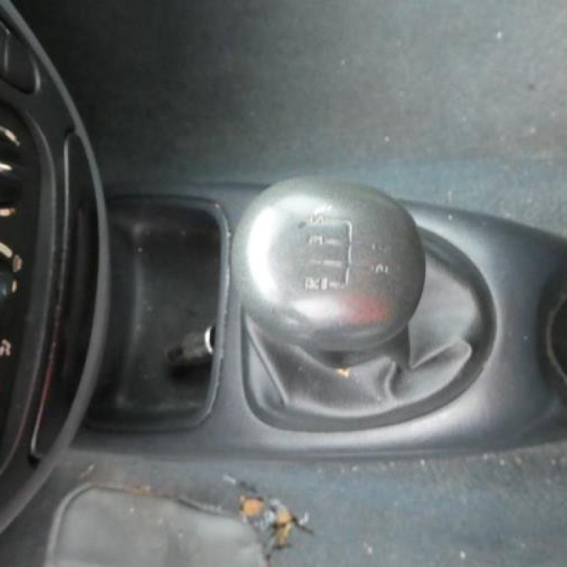 Malle/Hayon arriere RENAULT MEGANE 1 Photo n°12