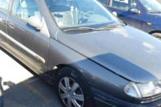 Feu arriere principal droit (feux) RENAULT LAGUNA 1