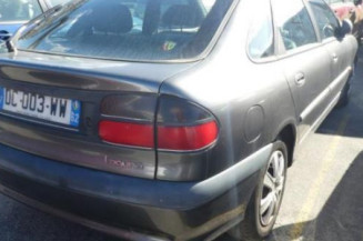 Feu arriere principal droit (feux) RENAULT LAGUNA 1