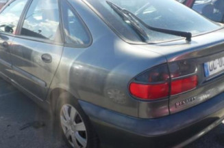 Feu arriere principal droit (feux) RENAULT LAGUNA 1