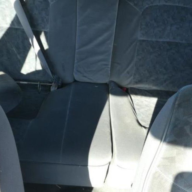 Feu arriere principal droit (feux) RENAULT LAGUNA 1 Photo n°8