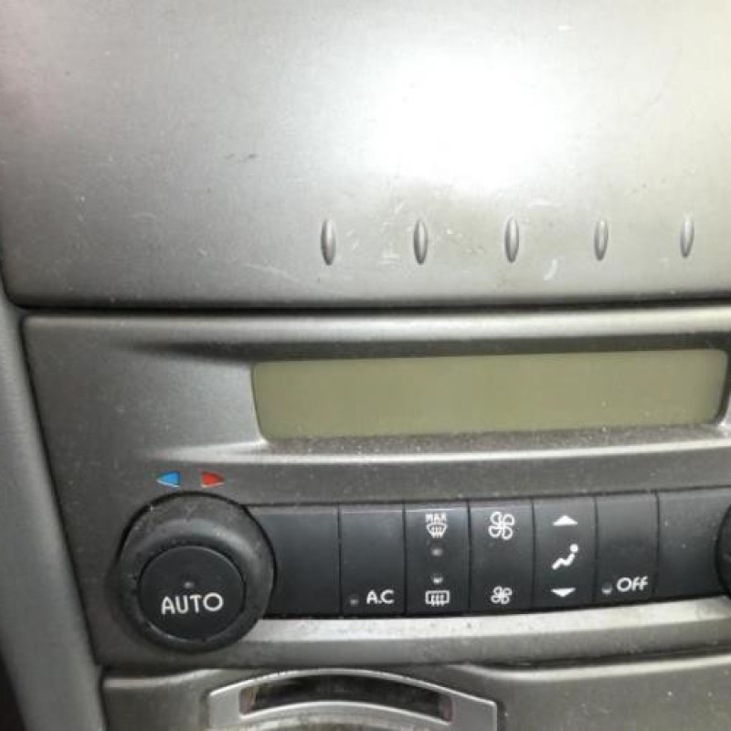 Capot RENAULT LAGUNA 2 Photo n°9
