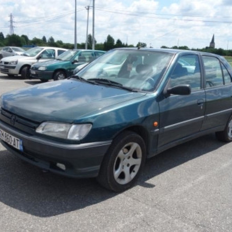 Feu arriere principal droit (feux) PEUGEOT 306 Photo n°3