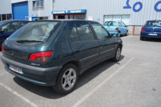 Feu arriere principal droit (feux) PEUGEOT 306