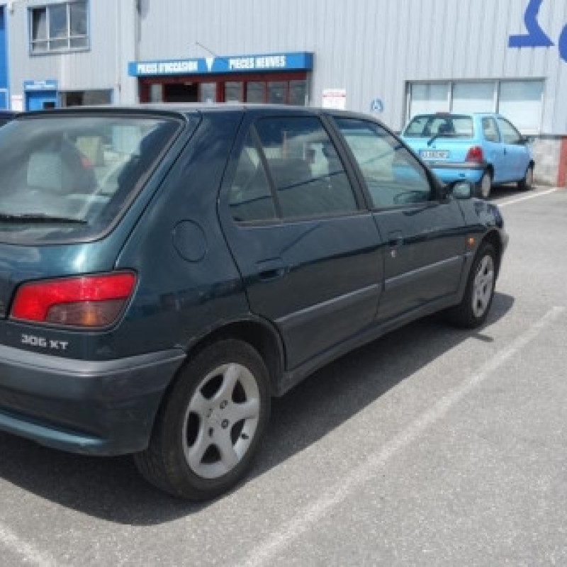 Feu arriere principal droit (feux) PEUGEOT 306 Photo n°5