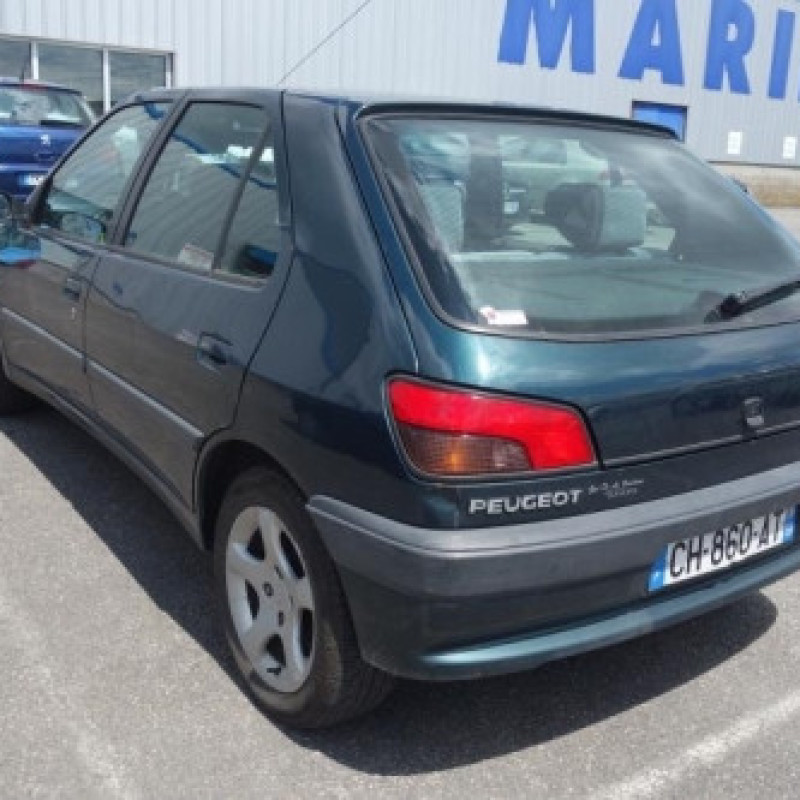 Feu arriere principal droit (feux) PEUGEOT 306 Photo n°6