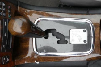 Serrure de coffre PEUGEOT 607