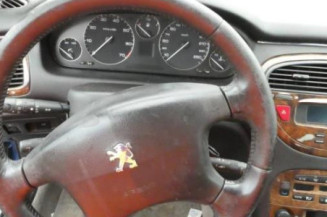 Serrure de coffre PEUGEOT 607