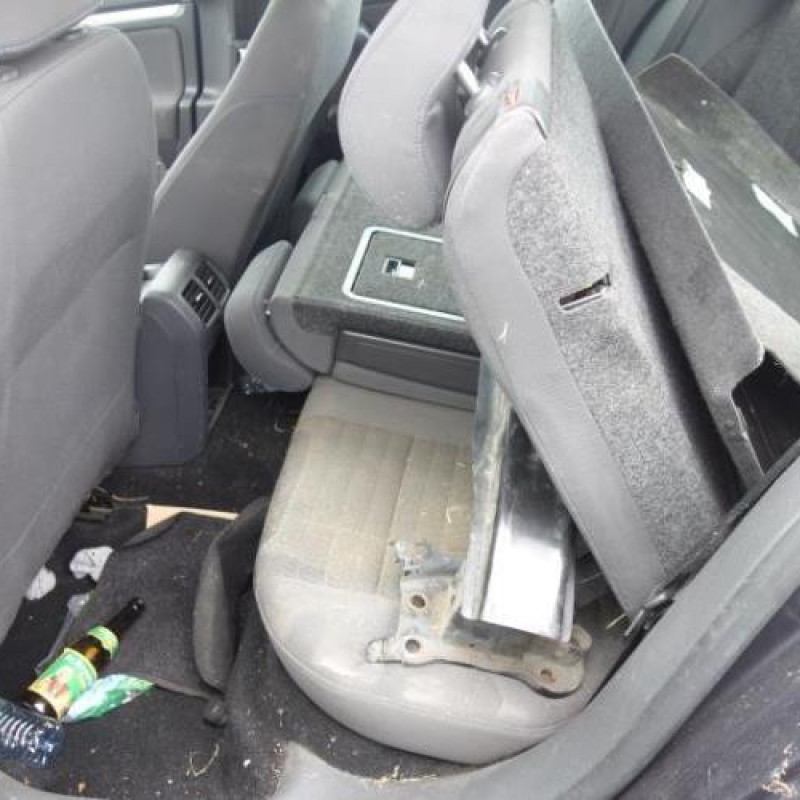 Feu arriere secondaire droit (feux) VOLKSWAGEN GOLF 5 Photo n°10
