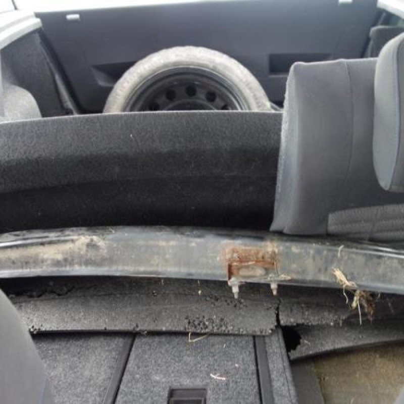 Feu arriere secondaire droit (feux) VOLKSWAGEN GOLF 5 Photo n°15