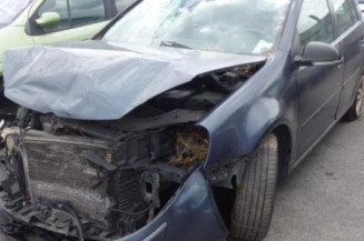 Feu arriere secondaire gauche (feux) VOLKSWAGEN GOLF 5