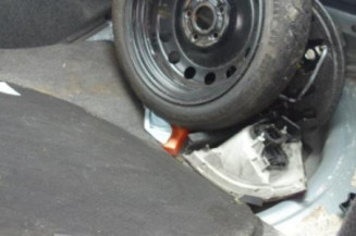 Feu arriere secondaire gauche (feux) VOLKSWAGEN GOLF 5