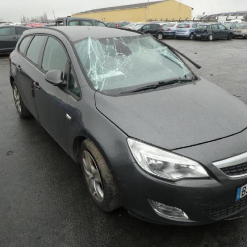 Ceinture arriere gauche OPEL ASTRA J SPORTS Photo n°5