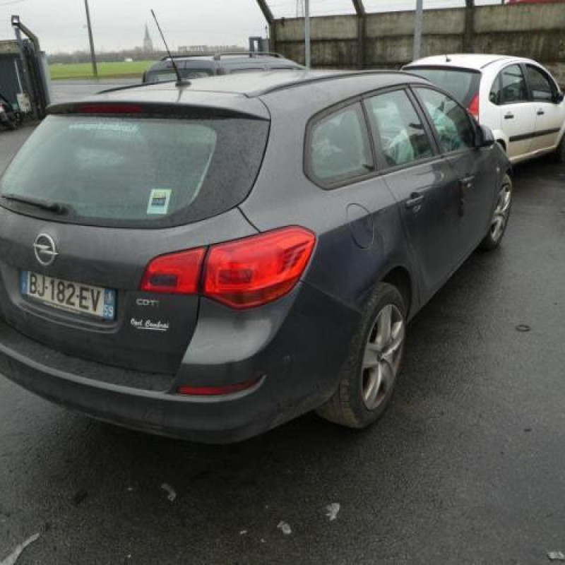 Ceinture arriere gauche OPEL ASTRA J SPORTS Photo n°6
